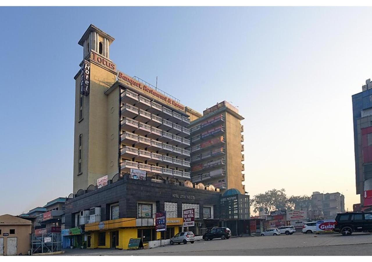 Hotel Lotus Paradise - Banquet & Dining - Near Murthal Sukhdev Rāi Exterior foto