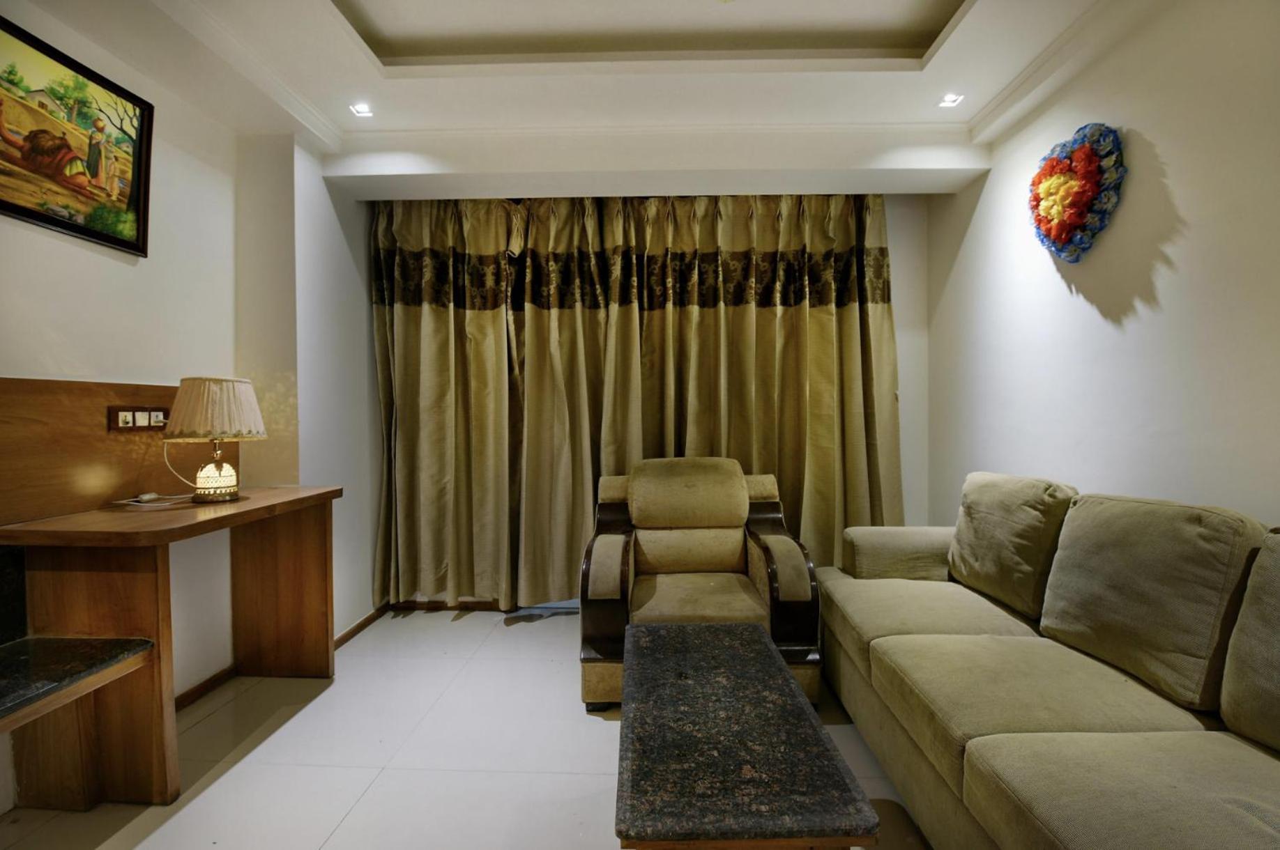 Hotel Lotus Paradise - Banquet & Dining - Near Murthal Sukhdev Rāi Exterior foto
