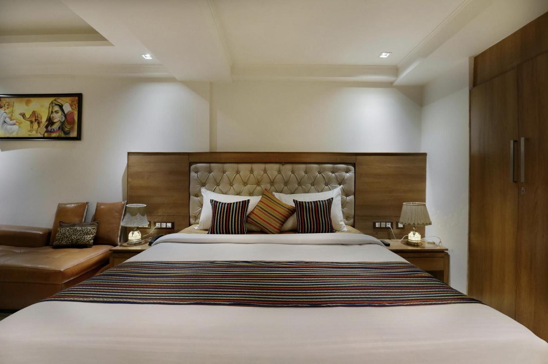 Hotel Lotus Paradise - Banquet & Dining - Near Murthal Sukhdev Rāi Exterior foto