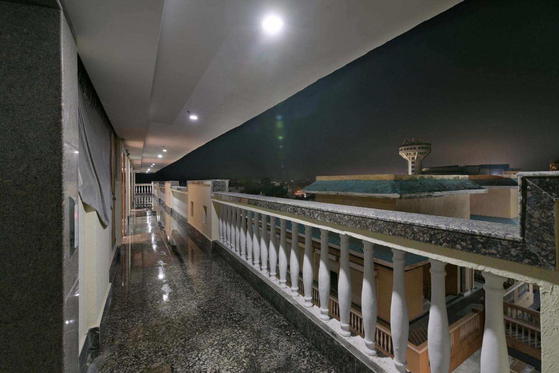 Hotel Lotus Paradise - Banquet & Dining - Near Murthal Sukhdev Rāi Exterior foto