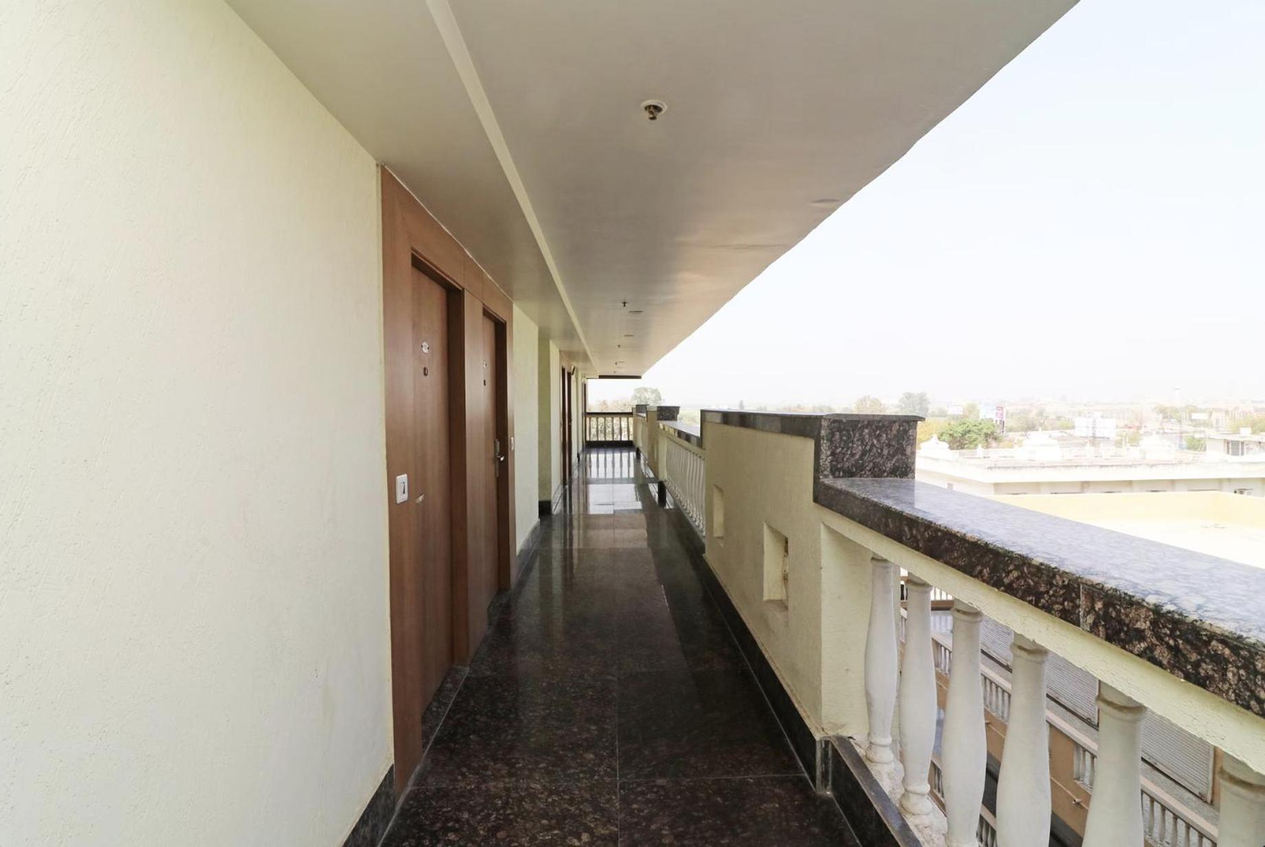 Hotel Lotus Paradise - Banquet & Dining - Near Murthal Sukhdev Rāi Exterior foto