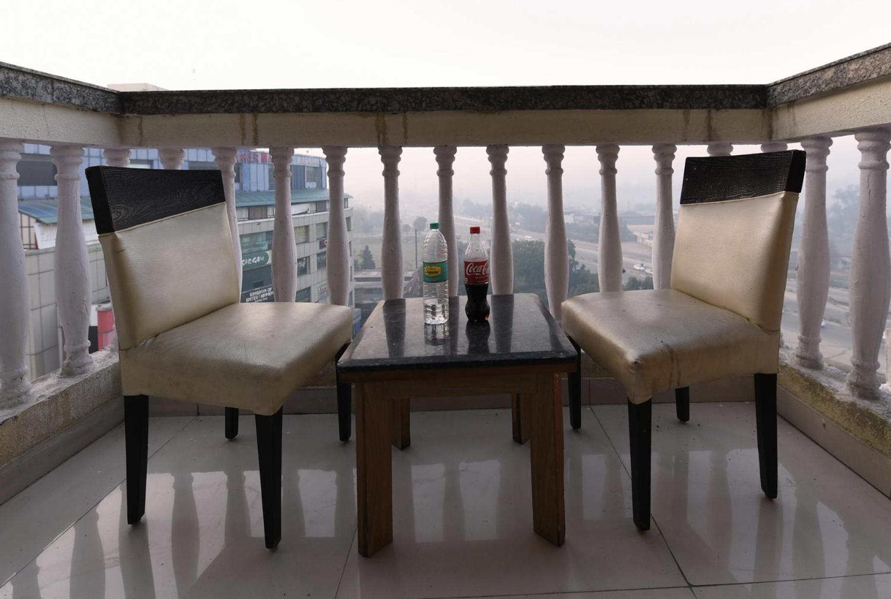 Hotel Lotus Paradise - Banquet & Dining - Near Murthal Sukhdev Rāi Exterior foto
