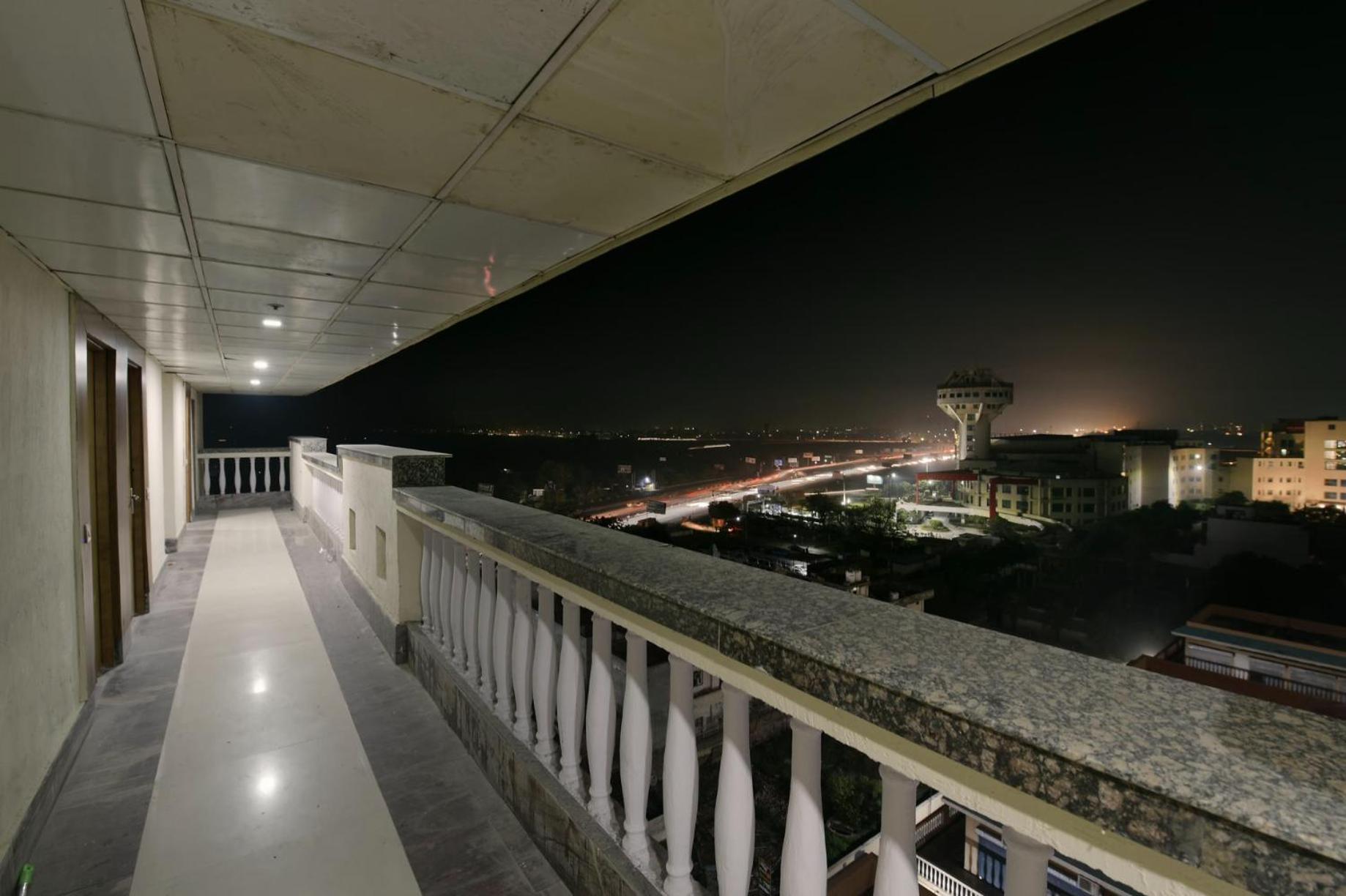 Hotel Lotus Paradise - Banquet & Dining - Near Murthal Sukhdev Rāi Exterior foto